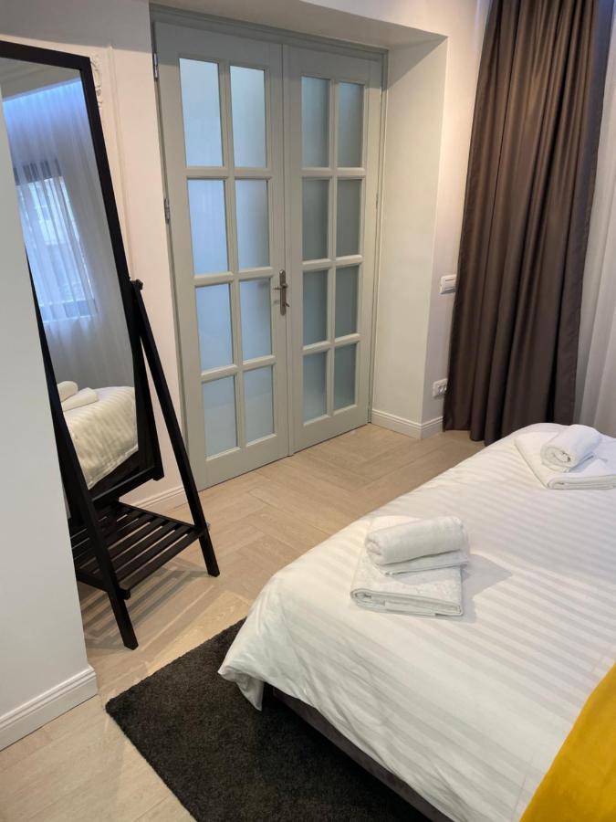 Luxury City Studios Curtea De Arges Ngoại thất bức ảnh